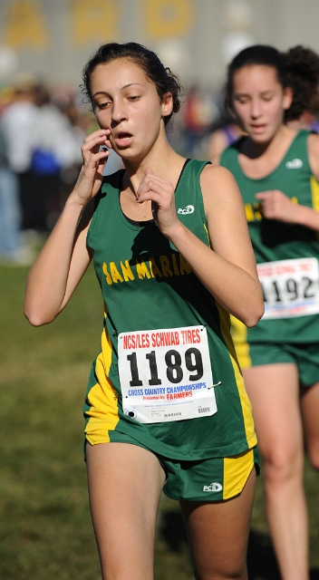 NCS XC D4 Girls-127.JPG